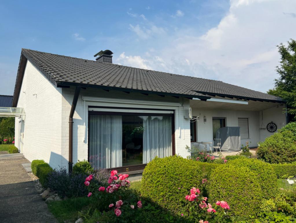 Seitenansicht vor der Sanierung